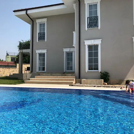 Kamp Szálloda Kartepe